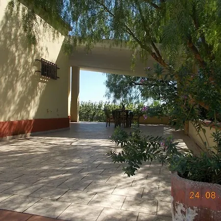 Casa Di Grazia Feriehus *